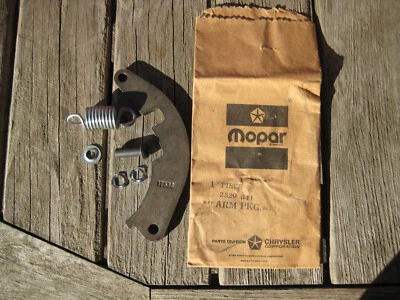 1957-1966 MOPAR NOS Kit de verificación de brazo de parada de bisagra de puerta imperial de alta resistencia Chrysler Foto 1 de 4