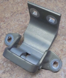 Jeep Liberty Sport 2003 3,7 L 3,7 L bisagra de puerta trasera puerta levadiza superior inferior 03 - Imagen 1 de 1