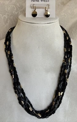 "Collar de cuentas negras acrílicas Park Lane Twist & Shout 24"" y nueve pendientes oeste" Foto 1 de 4