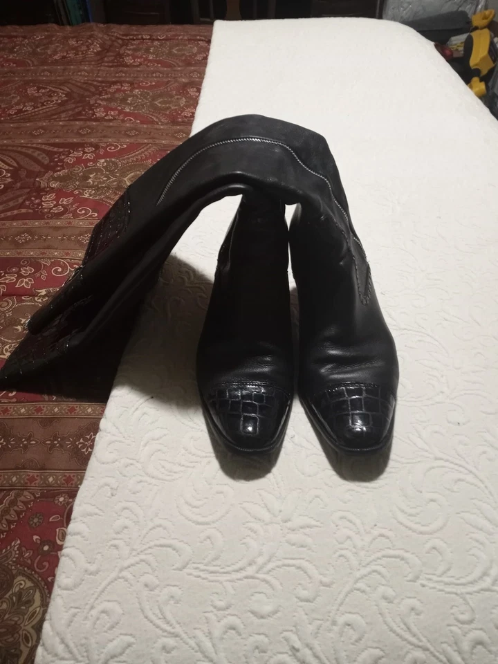 Botas pretas até o joelho Brighton - Imagem 1 de 4