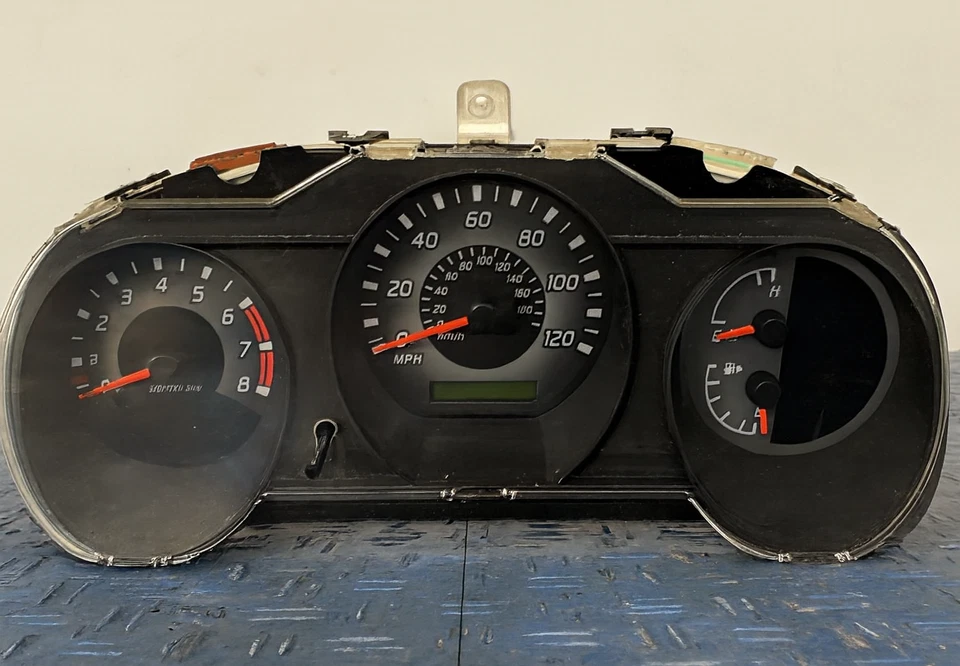 2002 Nissan Xterra Frontier Speedometer Instrument Cluster MPH 6 Cyl XE Oem Foto 1 de 4