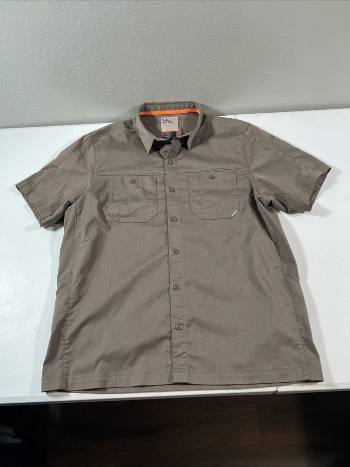 5.11 Tactical Series Men’s Size M Short Sleeve Button Shirt - Image 1 of 4