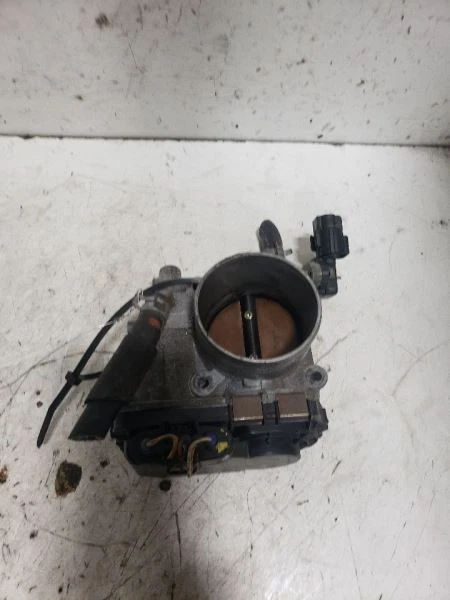 Cuerpo del acelerador 2,5 L compatible con 05 SAAB 9-2X 732044 Foto 1 de 4