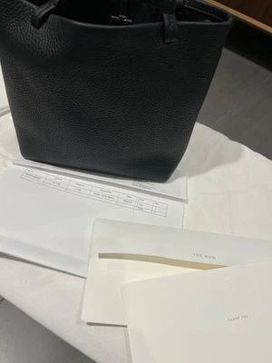 Bolso tote park pequeño negro The Row en cuero Foto 1 de 4