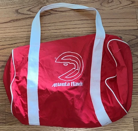 Vintage NBA Atlanta Hawks Logo Red Duffle gym Bag RARE Cover