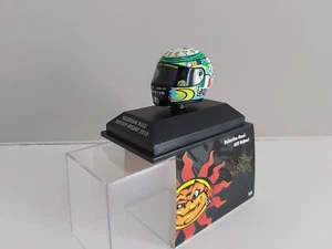 Casco Minichamps 1/8 - V. Rossi - 2010 Misano MotoGp - 398100056 - Imagen 1 de 5