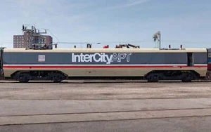 Hornby R40013A Coach Pk: BR Cl.370 APT TU (2 - Picture 1 of 1