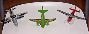 3 Matchbox Diecast Flugzeuge: Transport, Dino-2 Airliner, Cessna Caravan Pirate - Bild 1 von 17