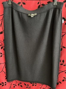 St John Basic Black Skirt - Picture 1 of 5