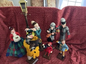 SIMPICH CHRISTMAS CAROLER SET Original 7 & Lamp - Picture 1 of 24