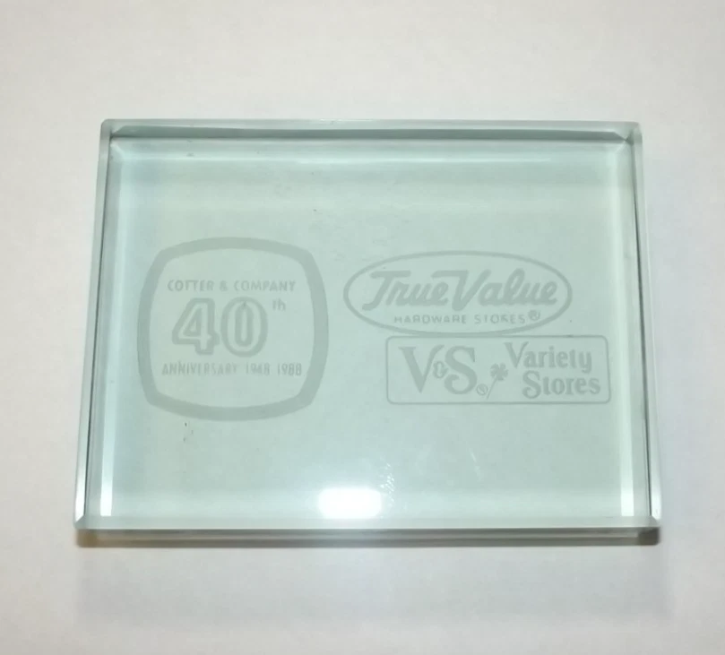 Pisapapeles True Value Hardware 40 aniversario 1988 h61 Foto 1 de 1