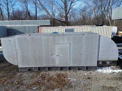 Juego de generador diésel CAT C27 2012 800 kW Foto 1 de 4