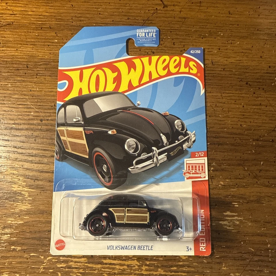 Volkswagen Beetle Target 2022 edición roja Hot Wheels exclusivo Foto 1 de 4