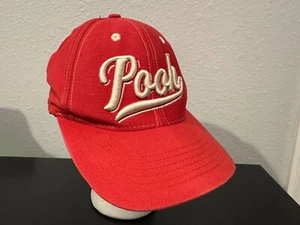Gorra Disney Winnie the Pooh Bordada Letras Roja Snapback Sombrero De Colección - Imagen 1 de 11