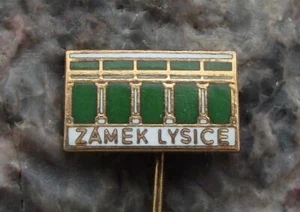 Vintage Zamek Lysice Palace Chateau Moravia Czech Tourist Souvenier Pin Badge - Picture 1 of 4