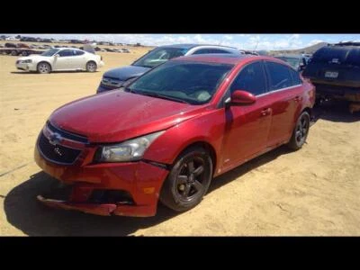 Pinça de freio a disco dianteira direita usada serve: 2013 Chevrolet Cruze dianteira direita - Imagem 1 de 4