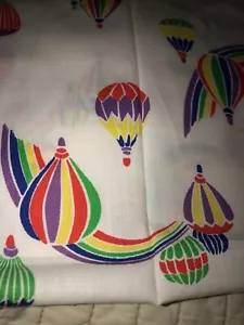 Vintage Hot Air Balloon Rainbow Cotton 3/4 Yard Fabric Pride Festive Craft Quilt - Picture 1 of 3