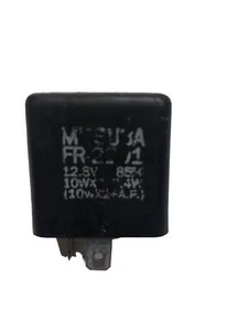 Aprilia RSV 1000 Mille 2000-2001 2 Pin Relay - Picture 1 of 3