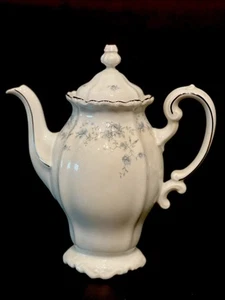 Antique Johann Haviland Bavaria Germany Blue Garland Coffee Pot and Lid Pristine - Picture 1 of 18