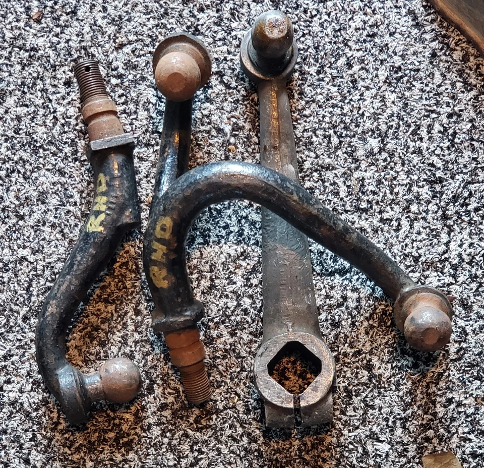 Conjunto de junta esférica de direção modelo 'A' Ford Direita. - Imagem 1 de 1