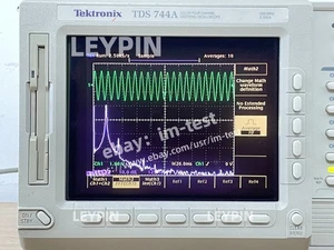 Tektronix Oszilloskop TDS744A 500MHz 2GS/s in einwandfreiem Zustand.#im - Bild 1 von 6