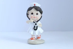 Tender Times Keramik Krankenschwester Figur - Bild 1 von 8