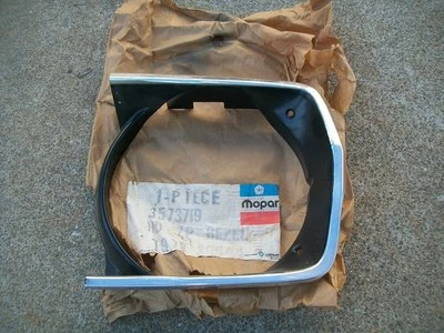 Nuevo de Lote Antiguo MoPar 1971 1972 Plymouth Duster Valiant Faro Bisel Mano Izquierda Lado del Conductor Foto 1 de 2