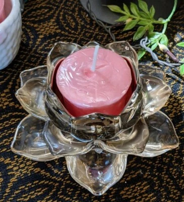 Yankee Candle Taupe Flower Glass Tea Light Candle holder~ Perfect Table Decor! - Image 1 of 4