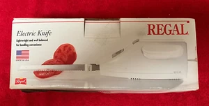 Vintage Regal Electric Knife K382WT Serrated Steel Blade USA Box & Instructions - Picture 1 of 8