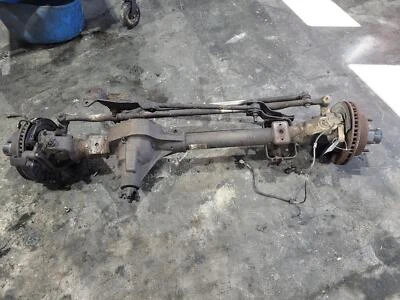 1999-2001 Ford F250-F350 5.4L Gas Front Axle Assembly, 4.10 Ratio w/277k Miles - Изображение 1 из 4