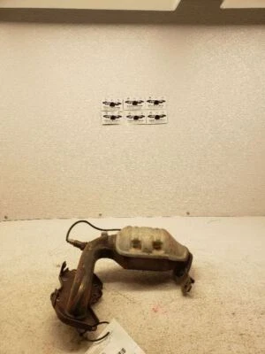 Toyota RAV 4 Driver Exhaust Manifold Gasoline 6 Cylinder 2006-2012 OEM - Image 1 of 4