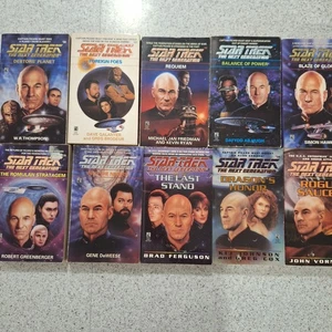 STAR TREK lot Next Generation 30-39 paperback books. Pocket books - Picture 1 of 14