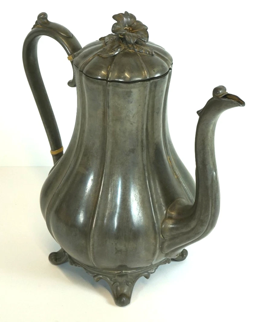 Reed & Barton Antique US Silver-Plated Teapots, Coffee Pots & Sets