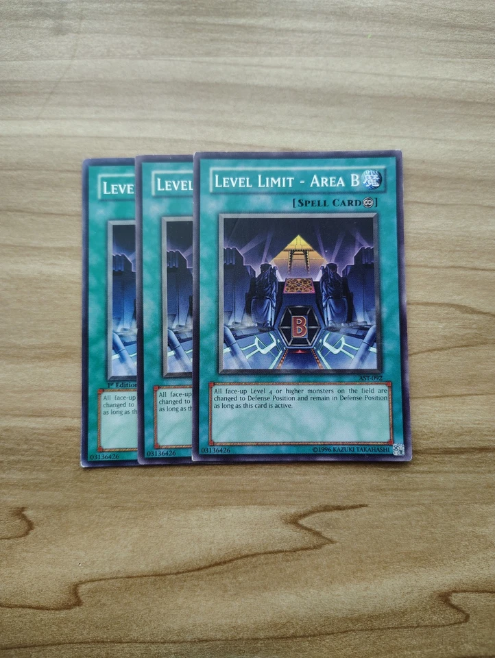 Yu-Gi-Oh! - Level Limit - Area B 3X - Full Playset - Image 1 of 1