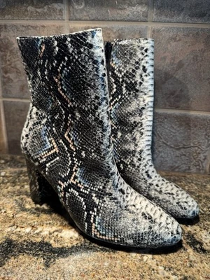 Bota de lavandería china "Koraline" media pantorrilla talla 9,5/40,5 M Foto 1 de 4