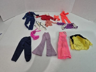Lote De Colección Barbie Disney Muñeca Ropa Vestido Pantalones Prendas para el torso Chaqueta Capa Pantalones Cortos 11" F Foto 1 de 4