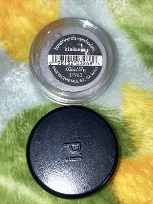 Bare Minerals Escentuals Kindness Eye Color Shadow Full Size .57 G Discontinued - Image 1 of 4