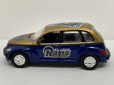 St. Louis Rams Chrysler PT Cruiser 1:58 Diecast White Rose Collectibles 2001 NFL Foto 1 de 4