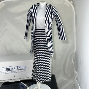 Danbury Mint Princess Diana Royal Wardrobe Collection Navy Blue & White Ensemble - Picture 1 of 8