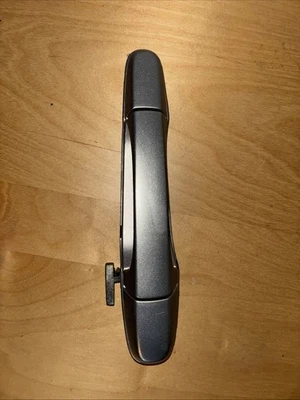 Conjunto externo de maçaneta de porta de passageiros prata 01-05 LEXUS IS300 - Imagem 1 de 4