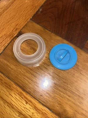 Винтажные топы для детских бутылочек - Изображение 1 из 2