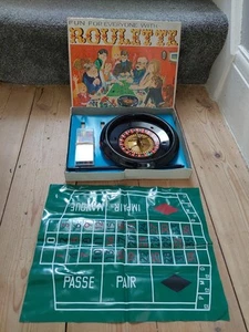 RETRO VINTAGE MID CENTURY 1960/70s FUN FOR EVERYONE WITH ROULETTE GAME COMPLETE - Picture 1 of 13