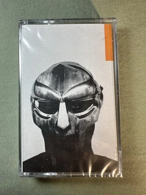 Madvillain Madvillainy Кассета Камни Throw Madlib MF Doom  - Изображение 1 из 3
