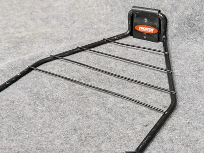 Percha de montaje en pared para portabicicletas plegable ProStor, productos de almacenamiento para el hogar ProStor Foto 1 de 4