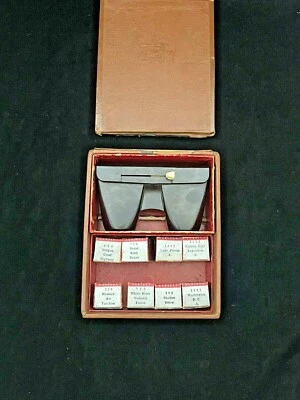 Tru-Vue Viewer With Box, 8 Film Rolls, and Tru-Vue Library Case - Image 1 of 4