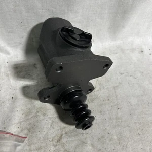 Clutch Master Cylinder 1957-1667 Ford F-150 F-250 F-350 LMC499 Aftermarket Part. - Picture 1 of 7