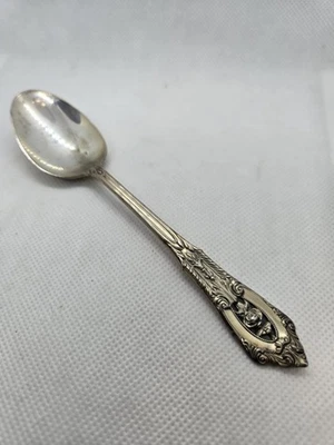 Hermoso patrón de cucharadita/cuchara de té WALLACE de plata esterlina con punta de rosa  Foto 1 de 4