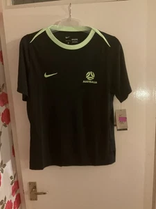 Australia 2025/26 Nike Mens Football Training Shirt - Picture 1 of 4