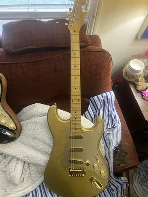 “Goldie” Electric Partscaster - Image 1 of 2