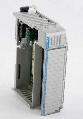 Allen Bradley 1769-IQ16 Ser A CompactLogix Módulo D/I De 16 Puntos 24VDC - Imagen 1 de 4